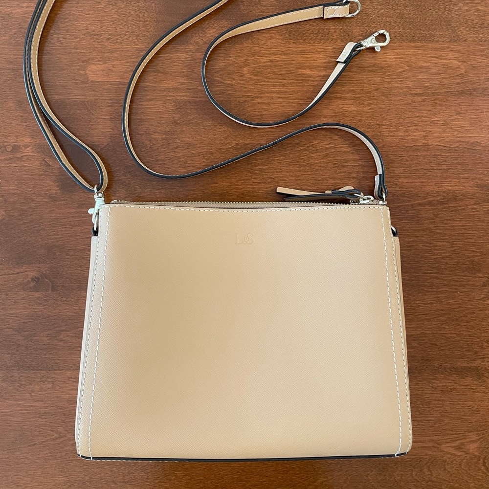 EUC Lo & Sons The Pearl Saffiano Leather Crossbody